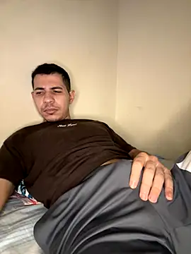 Snapshot of steven_clain chatting on November 8, 2025, 12:11 am steven clain online show from November 8, 2025, 12:11 am