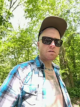 Snapshot of Mackwood89 chatting on May 10, 2026, 7:08 pm Mackwood89 online show from May 10, 2026, 7:08 pm