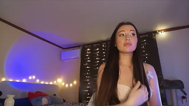 Snapshot of SoeTheReal chatting on February 10, 2026, 7:18 pm SoeTheReal online show from February 10, 2026, 7:18 pm