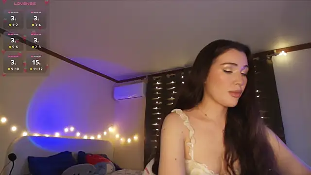 Snapshot of SoeTheReal chatting on March 9, 2026, 8:02 pm SoeTheReal online show from March 9, 2026, 8:02 pm