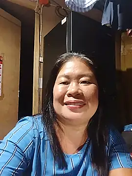 lickmepussy21 online show from June 6, 2026, 1:05 pm