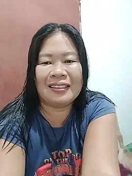 lickmepussy21 online show from July 4, 2026, 2:23 pm