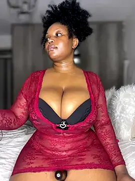 Snapshot of Hyra_Ari chatting on September 12, 2025, 9:26 pm Hyra Ari online show from September 12, 2025, 9:26 pm