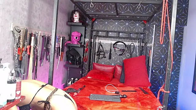 Snapshot of lorna_cox_bdsm chatting on June 2, 2026, 11:18 pm lorna cox bdsm online show from June 2, 2026, 11:18 pm