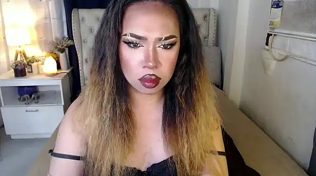 RebecaNextToYou online show from January 7, 2025, 5:53 pm