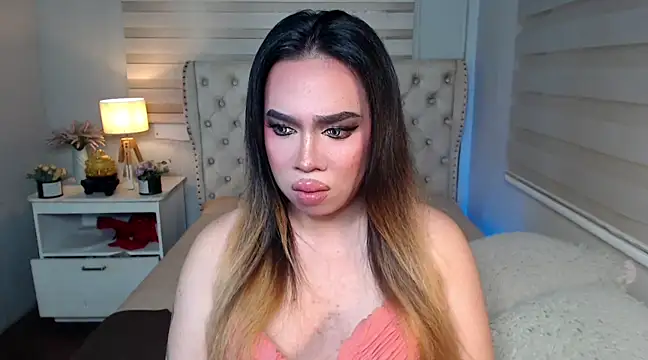 RebecaNextToYou online show from February 12, 2025, 8:40 pm