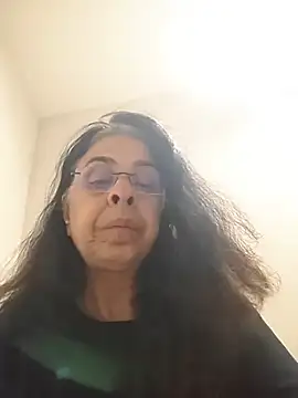 Susannemilf online show from November 22, 2025, 4:00 am