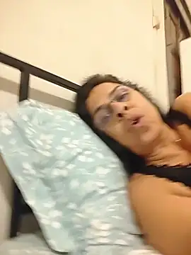 Susannemilf online show from March 15, 2026, 2:56 pm