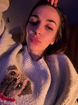 Snapshot of Bad_Giorgia chatting on March 23, 2025, 12:04 am Bad Giorgia online show from March 23, 2025, 12:04 am