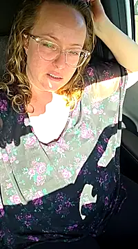 julimonroe online show from March 13, 2025, 3:17 pm