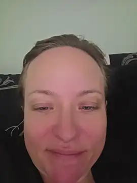 julimonroe online show from July 29, 2026, 12:53 am