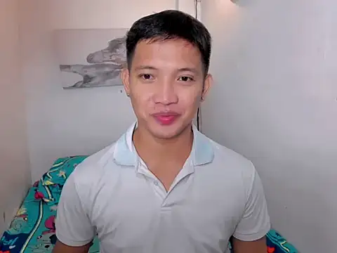 Snapshot of xSebastian19 chatting on September 17, 2025, 4:52 pm xSebastian19 online show from September 17, 2025, 4:52 pm