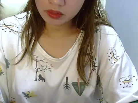    zurIII09  online show from December 17, 2025, 8:09 am