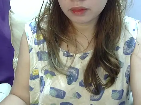    zurIII09  online show from January 17, 2026, 1:10 am