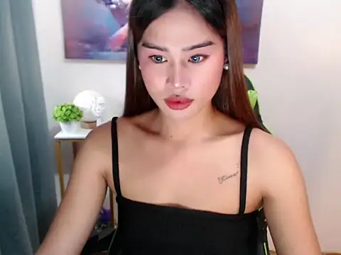 princessjadexx online show from April 24, 2026, 5:43 am