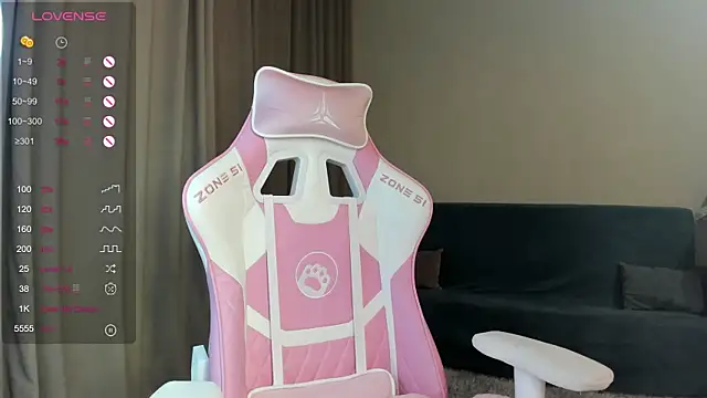 Snapshot of JenniferQueen11 chatting on January 12, 2025, 3:36 pm JenniferQueen11 online show from January 12, 2025, 3:36 pm