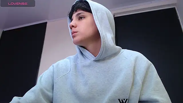 Snapshot of bad_giirl_ chatting on February 12, 2025, 6:09 pm bad giirl online show from February 12, 2025, 6:09 pm