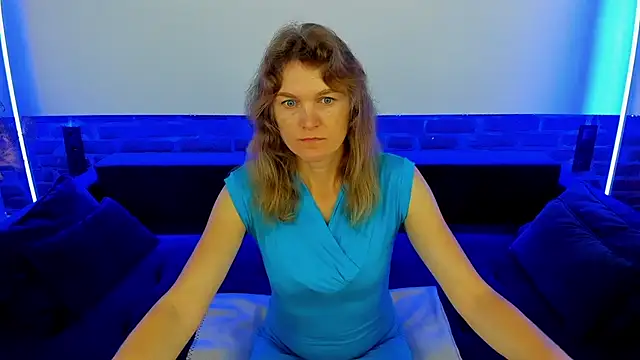 Snapshot of Anabell_xxx chatting on October 11, 2025, 5:28 am Anabell xxx online show from October 11, 2025, 5:28 am