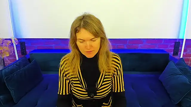 Snapshot of Anabell_xxx chatting on November 9, 2025, 6:44 am Anabell xxx online show from November 9, 2025, 6:44 am