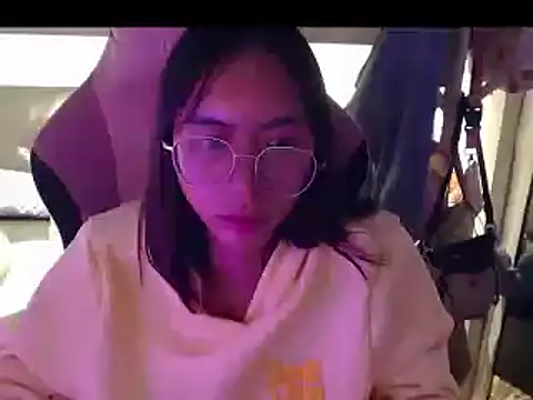 Snapshot of sexybigcockandtits chatting on December 12, 2024, 8:53 pm sexybigcockandtits online show from December 12, 2024, 8:53 pm