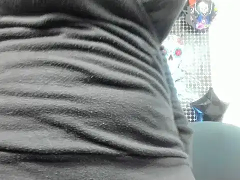 lorenitabella online show from October 10, 2025, 8:41 pm