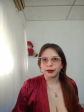 Snapshot of lorenitabella chatting on May 27, 2026, 9:12 pm lorenitabella online show from May 27, 2026, 9:12 pm