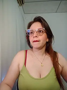 Snapshot of lorenitabella chatting on June 12, 2026, 8:24 am lorenitabella online show from June 12, 2026, 8:24 am