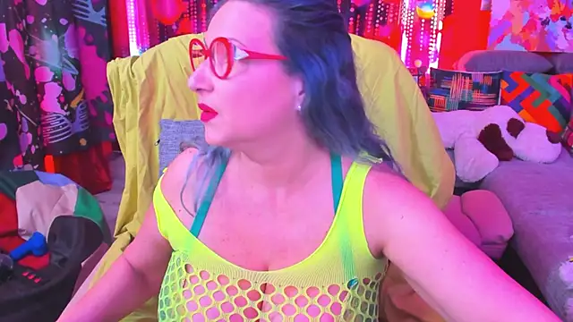 Snapshot of mature_lisa_naughty chatting on March 8, 2025, 3:35 pm mature lisa naughty online show from March 8, 2025, 3:35 pm