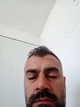 Snapshot of kevgir08 chatting on July 20, 2026, 11:23 am kevgir08 online show from July 20, 2026, 11:23 am