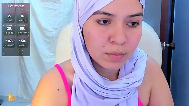 Snapshot of MatchedEyebrow chatting on February 17, 2025, 8:36 pm MatchedEyebrow online show from February 17, 2025, 8:36 pm