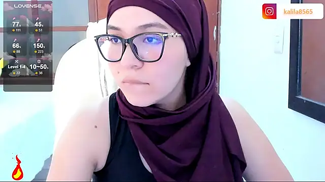 Snapshot of MatchedEyebrow chatting on September 12, 2025, 9:15 pm MatchedEyebrow online show from September 12, 2025, 9:15 pm