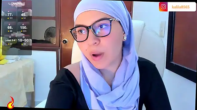 Snapshot of MatchedEyebrow chatting on September 13, 2025, 9:14 pm MatchedEyebrow online show from September 13, 2025, 9:14 pm