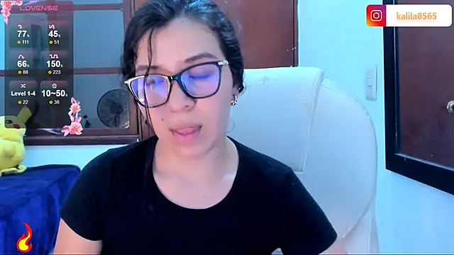 Snapshot of MatchedEyebrow chatting on September 25, 2025, 9:29 pm MatchedEyebrow online show from September 25, 2025, 9:29 pm