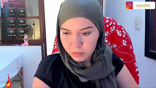 Snapshot of MatchedEyebrow chatting on November 4, 2025, 8:30 pm MatchedEyebrow online show from November 4, 2025, 8:30 pm