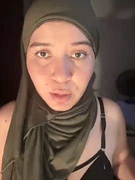 Snapshot of MatchedEyebrow chatting on November 25, 2025, 8:53 pm MatchedEyebrow online show from November 25, 2025, 8:53 pm