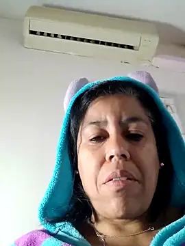 Snapshot of Molly_newman6 chatting on March 8, 2025, 7:38 am Molly newman6 online show from March 8, 2025, 7:38 am