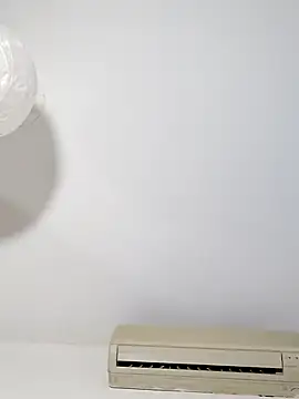 Snapshot of Molly_newman6 chatting on November 8, 2025, 5:23 pm Molly newman6 online show from November 8, 2025, 5:23 pm