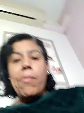 Snapshot of Molly_newman6 chatting on November 20, 2025, 5:34 pm Molly newman6 online show from November 20, 2025, 5:34 pm