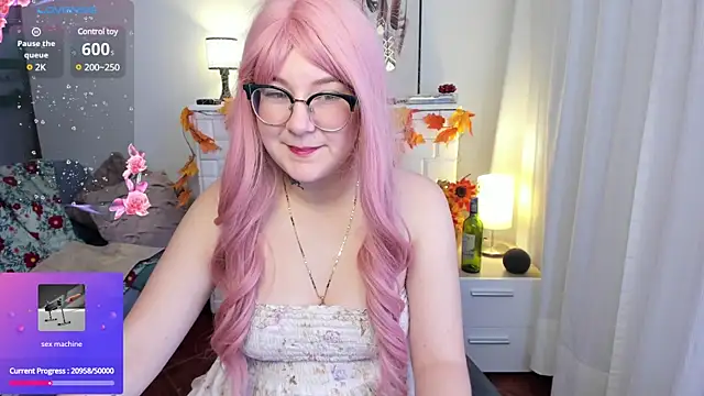 Snapshot of HunnyyLove chatting on February 7, 2025, 8:42 pm HunnyyLove online show from February 7, 2025, 8:42 pm