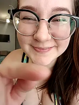 Snapshot of HunnyyLove chatting on February 24, 2025, 8:58 pm HunnyyLove online show from February 24, 2025, 8:58 pm