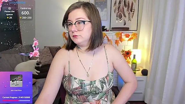 Snapshot of HunnyyLove chatting on March 4, 2025, 5:24 pm HunnyyLove online show from March 4, 2025, 5:24 pm