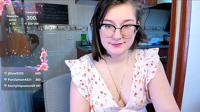 Snapshot of HunnyyLove chatting on March 8, 2025, 8:57 pm HunnyyLove online show from March 8, 2025, 8:57 pm