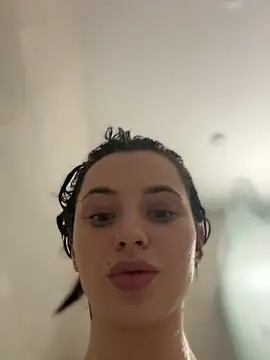 Camilla Railian online show from December 14, 2024, 10:07 pm