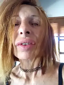 Snapshot of FrozenWaffle chatting on February 20, 2025, 3:52 pm FrozenWaffle online show from February 20, 2025, 3:52 pm