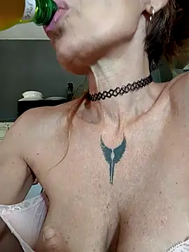 FrozenWaffle online show from December 3, 2025, 2:37 pm