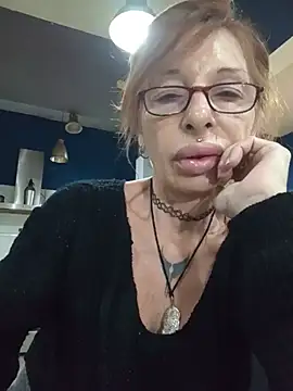 FrozenWaffle online show from June 17, 2026, 6:31 pm