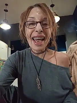 FrozenWaffle online show from July 8, 2026, 4:33 pm