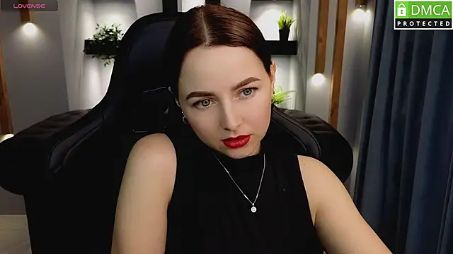 Snapshot of Mira_Mermayd chatting on February 2, 2025, 4:05 am Mira Mermayd online show from February 2, 2025, 4:05 am