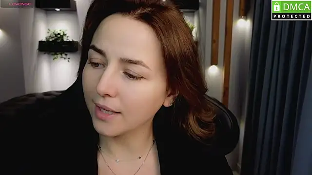 Snapshot of Mira_Mermayd chatting on February 5, 2025, 8:21 am Mira Mermayd online show from February 5, 2025, 8:21 am