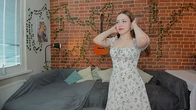yamy yamy yamy online show from May 3, 2026, 1:06 pm
